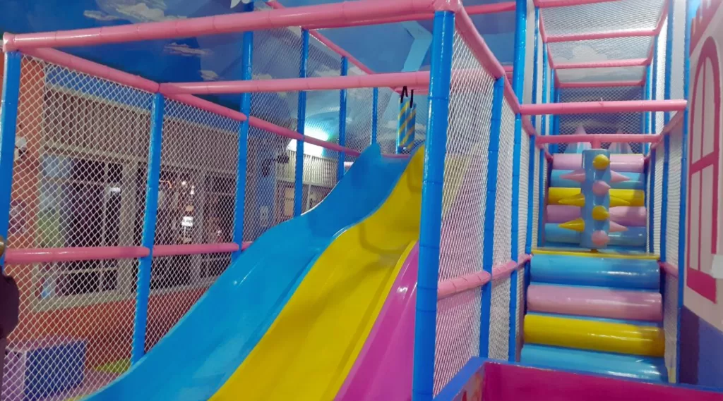 Project Indoor Playground – Mahkota Kids Jambi