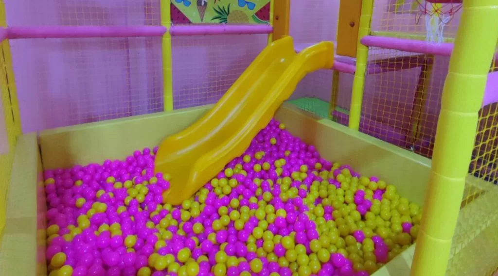 Project Indoor Playground – Divya Playground Palembang