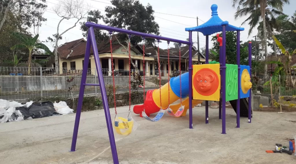 Project Outdoor Playground-Bapak Bambang Semarang Jawa Tengah