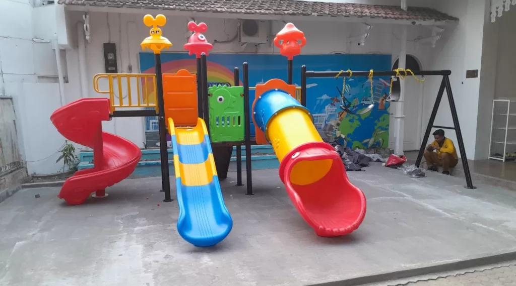 Project Outdoor Playground-TK 123 Kids Jawa Tengah