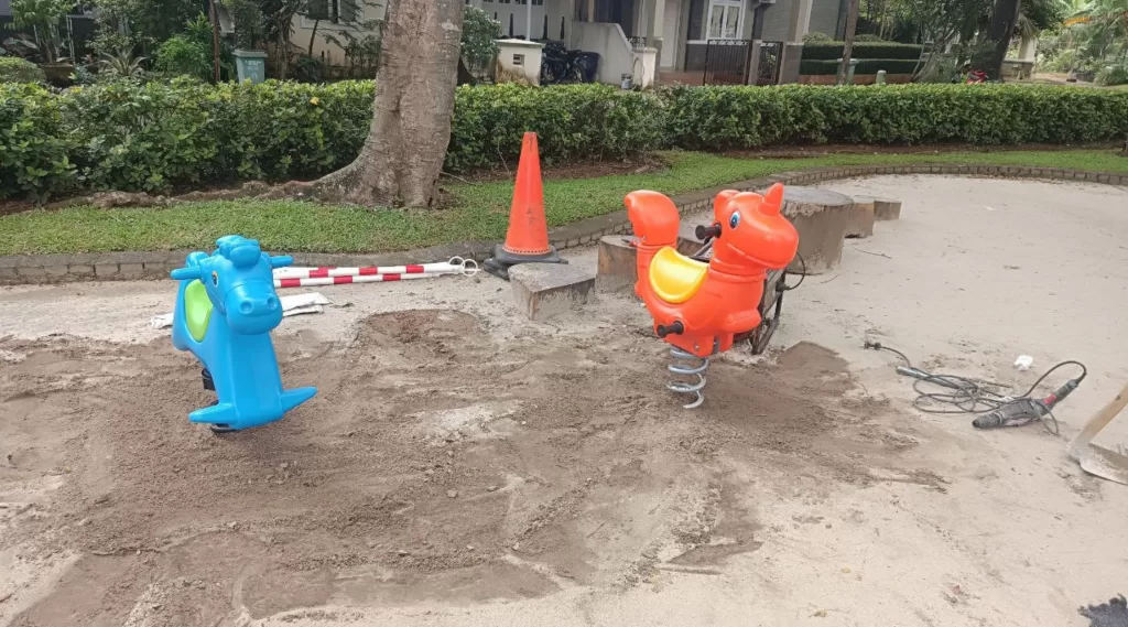 Project Outdoor Playground-Taman Danau Biru Tangerang